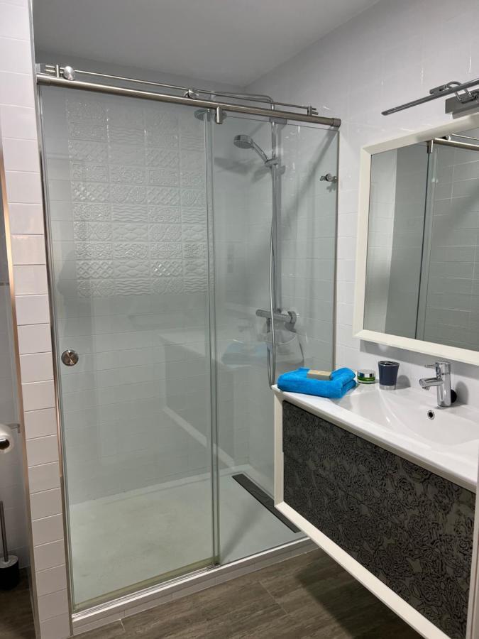 Luxury 190M2 Amplio Apartamento Moderno Con Terraza En La Azotea De 50M2 Junto A La Playa, En El Centro De Torre Del Mar, Malaga, Modern Large Apartment With 50M2 Roof Terrace By The Beach, Right In The Center Of Torre Del Mar, Malaga Exterior foto