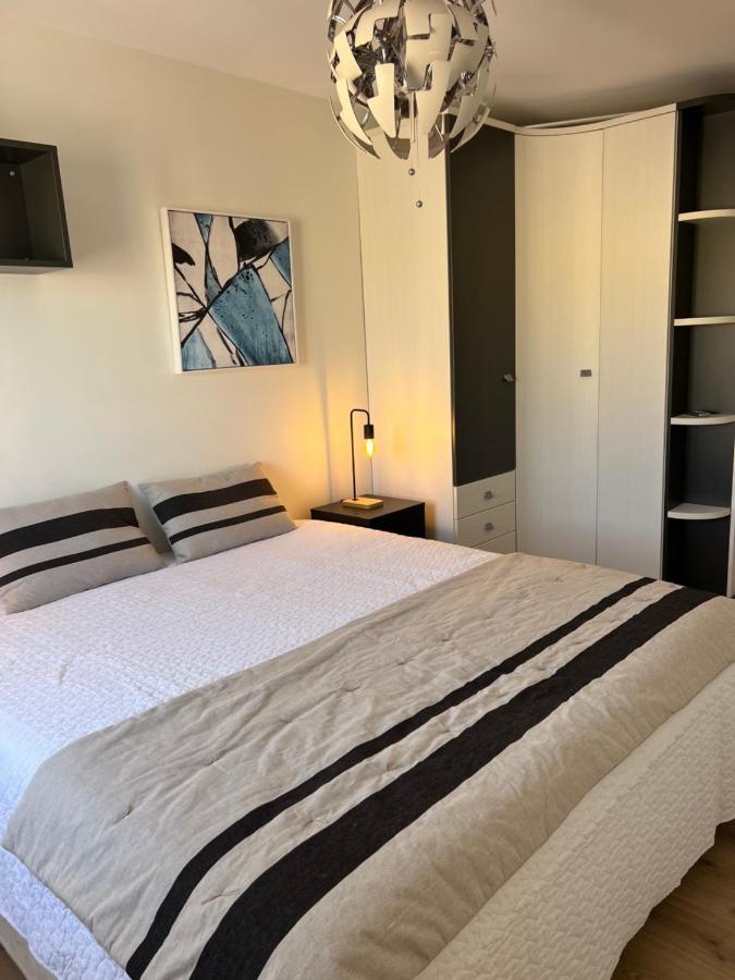 Luxury 190M2 Amplio Apartamento Moderno Con Terraza En La Azotea De 50M2 Junto A La Playa, En El Centro De Torre Del Mar, Malaga, Modern Large Apartment With 50M2 Roof Terrace By The Beach, Right In The Center Of Torre Del Mar, Malaga Exterior foto