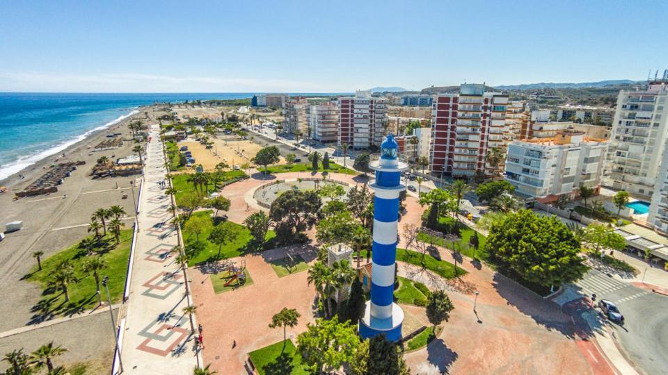 Luxury 190M2 Amplio Apartamento Moderno Con Terraza En La Azotea De 50M2 Junto A La Playa, En El Centro De Torre Del Mar, Malaga, Modern Large Apartment With 50M2 Roof Terrace By The Beach, Right In The Center Of Torre Del Mar, Malaga Exterior foto