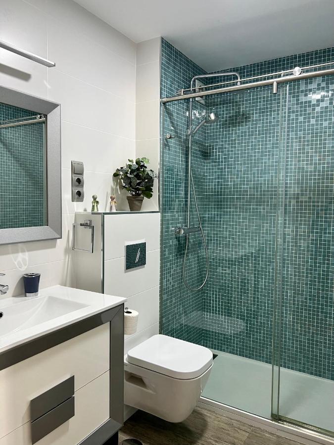 Luxury 190M2 Amplio Apartamento Moderno Con Terraza En La Azotea De 50M2 Junto A La Playa, En El Centro De Torre Del Mar, Malaga, Modern Large Apartment With 50M2 Roof Terrace By The Beach, Right In The Center Of Torre Del Mar, Malaga Exterior foto